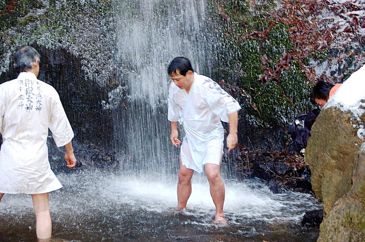 misogi-a-shinto-purification-ritual-of-standing-under-a-waterfall-in