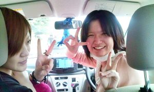 Mari and Kurumi who took me to Odate City