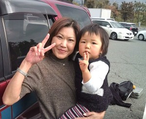 Mother with 2 year old daughter who took me from Echigo Kawaguchi in Niigata to to AkagiKogen in Gunma