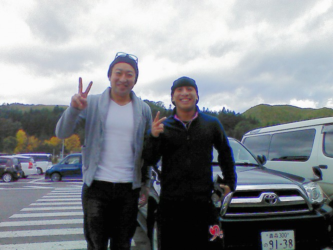 Yuzo Yamada and his friend. They took me nearly half the distance home by taking from from Hirosaki to the Chojahara service area which is not far from Sendai.