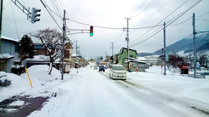 Route 7 Nagamine, Akita Prefecture. Home is 400 kilometers ahead.